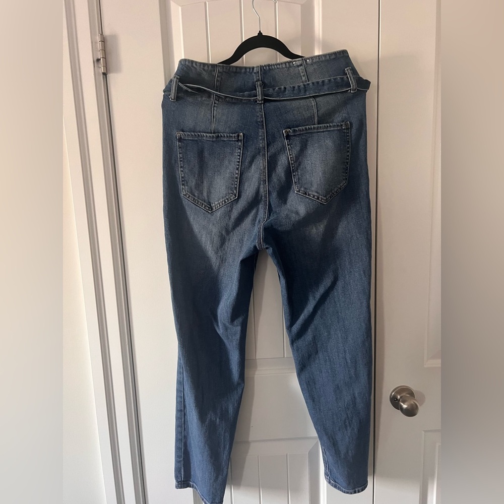 Dynamite Kendall High-Rise Tie-Waist Jeans - Picture 7 of 7